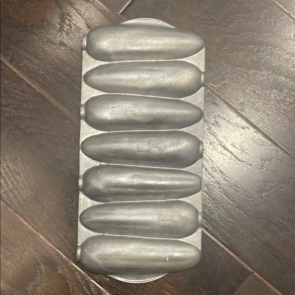 Vintage Silver Cornbread Pan - Picture 3 of 3